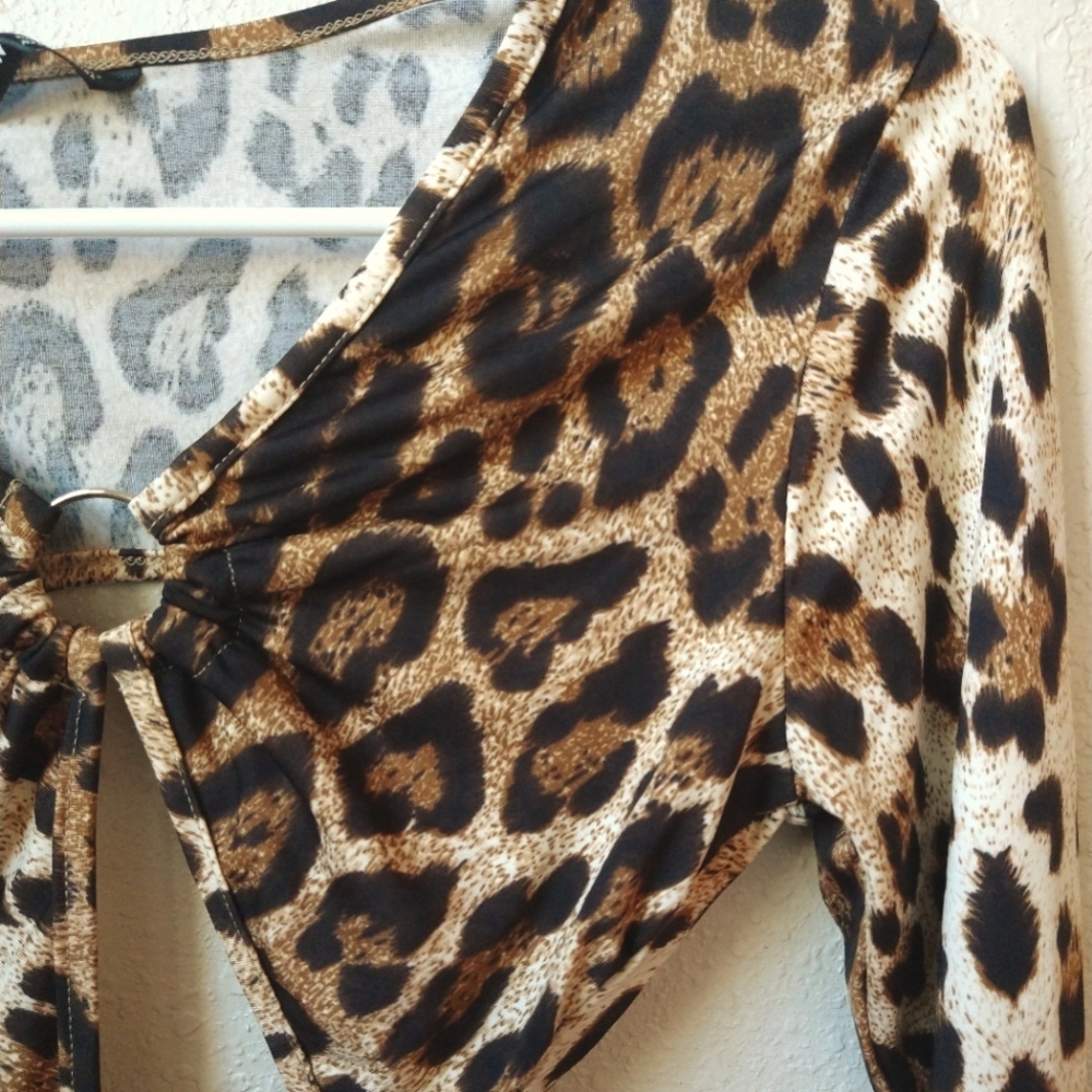 Long sleeve cheetah crop 🥵🔥